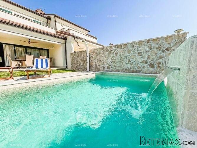 UMAG – Luksuzna vila s grijanim bazenom, svega 120 m od mora - 2