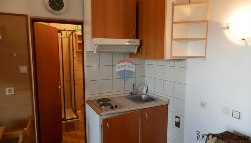 Otok Krk - Grad KrK, garsonijera na odličnoj lokaciji - 3