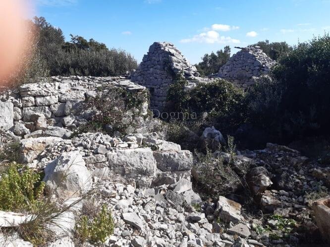 ZEMLJIŠTE S 3 KUĆE 400 METARA OD MORA, DRVENIK - 3
