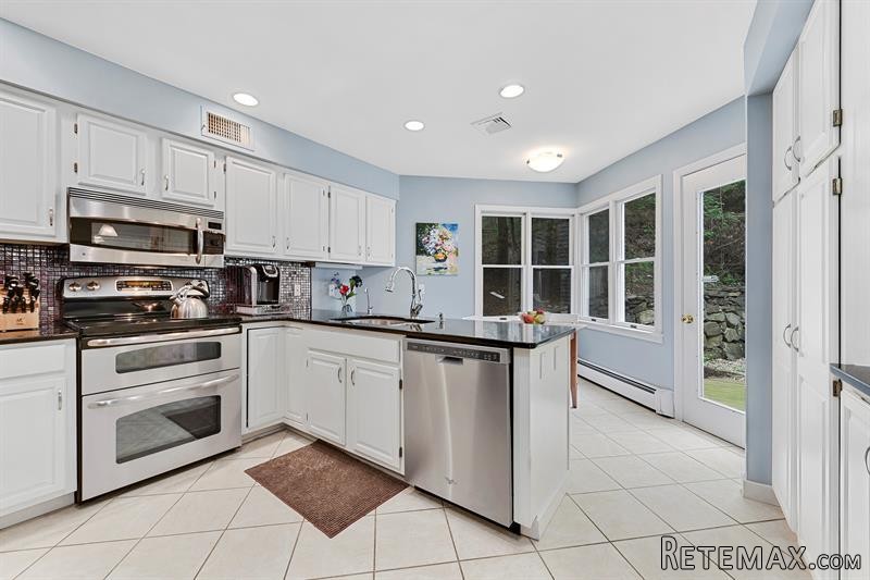 2 bedroom House For Sale: 12 Lowell.. - 2