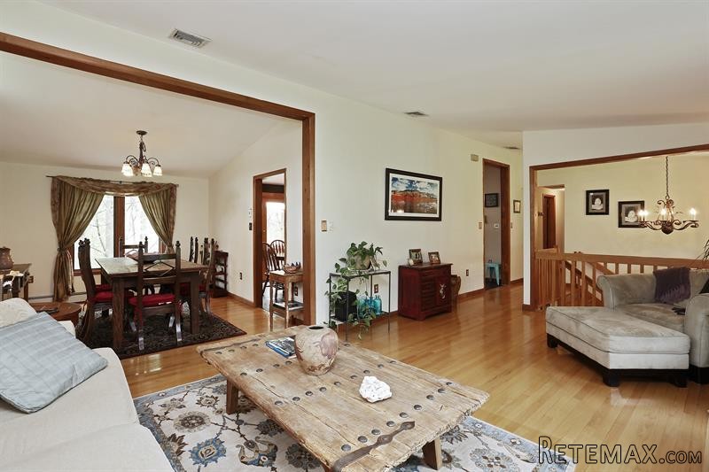 3 bedroom House For Sale: 37 Shady.. - 2