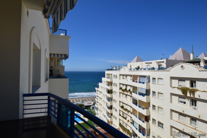 First line beach apartment
