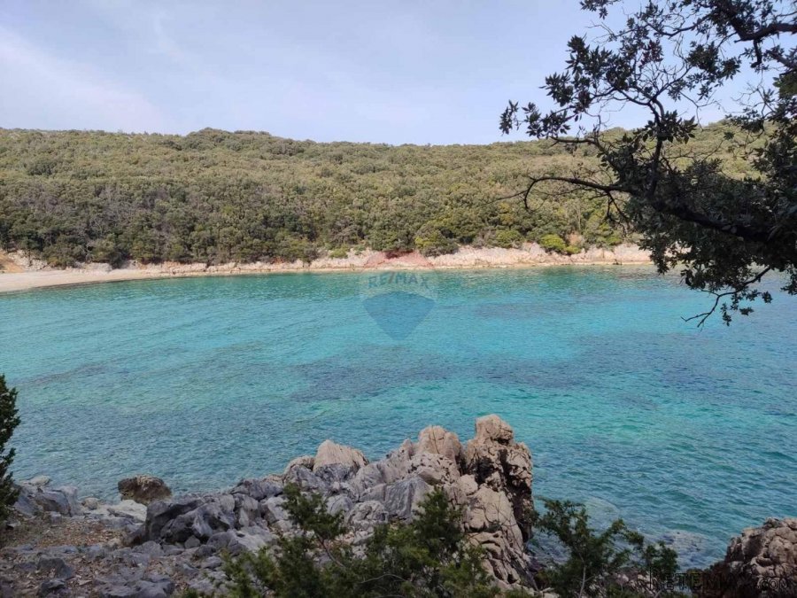 OTOK CRES - NEGRAĐEVINSKO ZEMLJIŠTE UZ MORE - 2