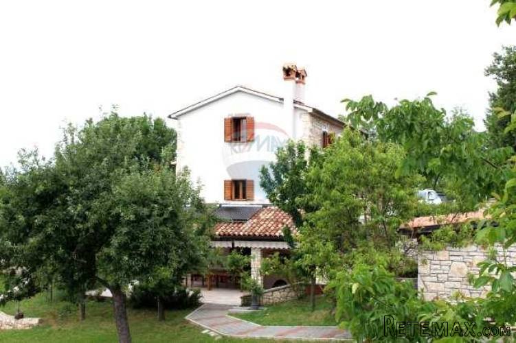 Renovirana Istarska kamena kuća