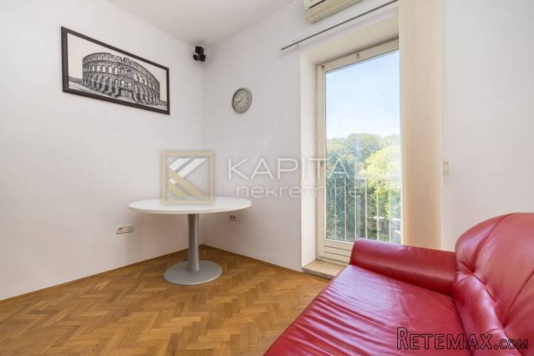 Stan Kantrida prodaja – odlična lokacija u Rijeci 150 m od m