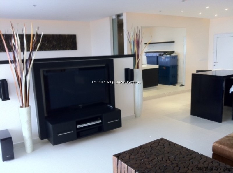 1 Bedroom Condo for sale in Pratumnak -.. - 2
