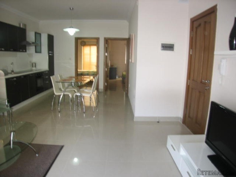 Flat, Luxurious Finish