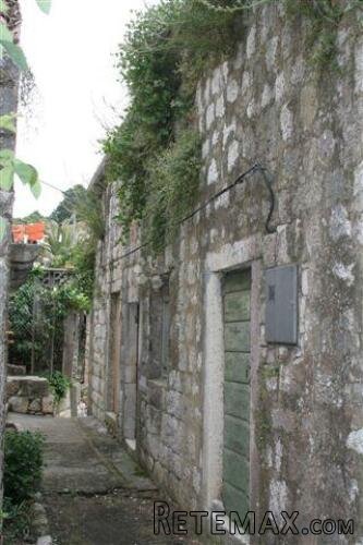 KAMENA KUĆA, LASTOVO - 3