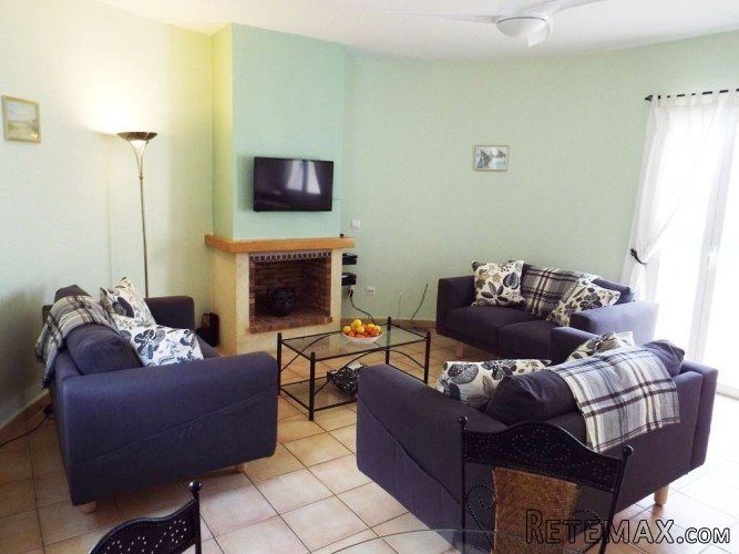 A beautifully presented detached villa boasting spectacular.. - 4