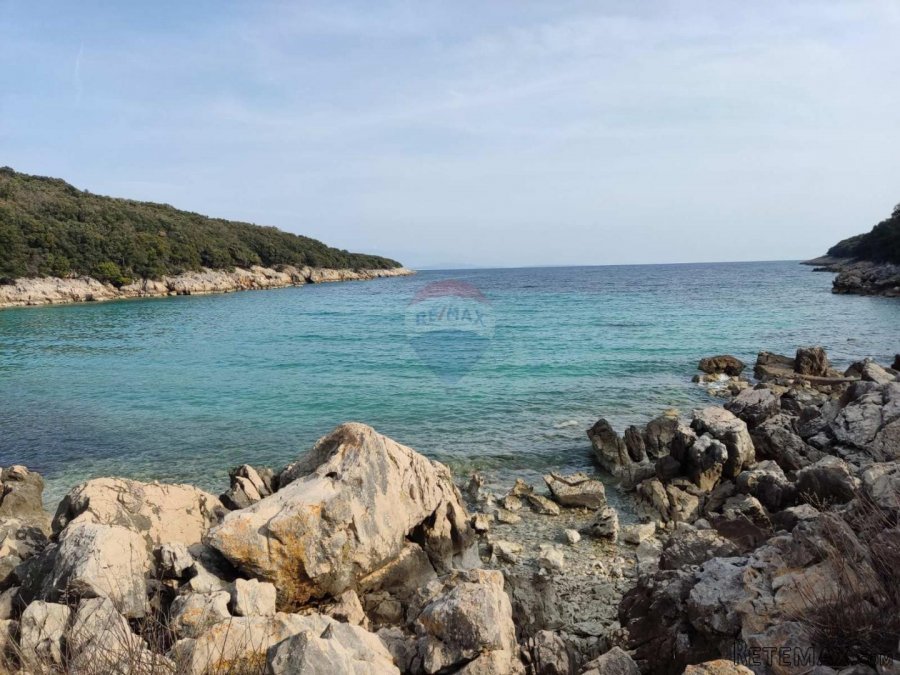 OTOK CRES - NEGRAĐEVINSKO ZEMLJIŠTE UZ MORE - 4