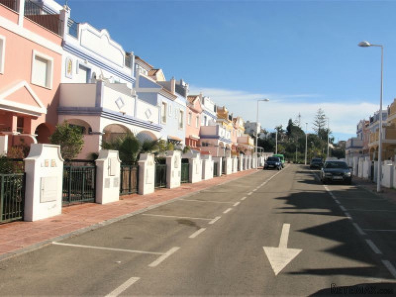 5 Bedrooms - Duplex - Almeria - For Sale - 2