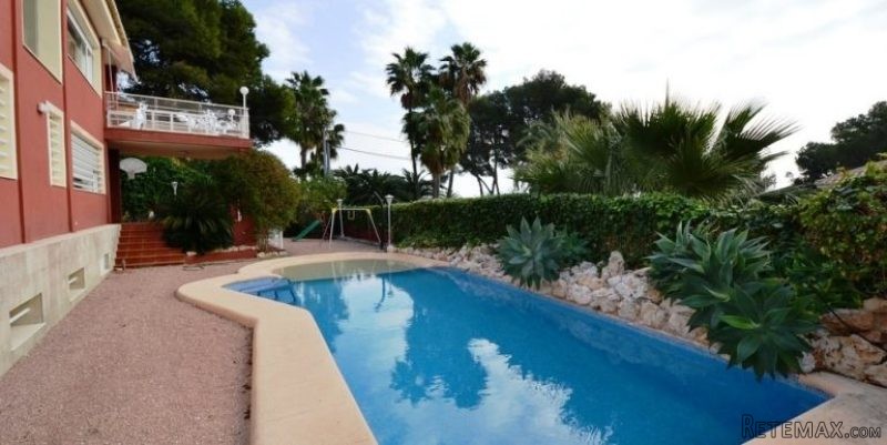 6 Bedroom 5 Bathroom Villa in Javea - 2