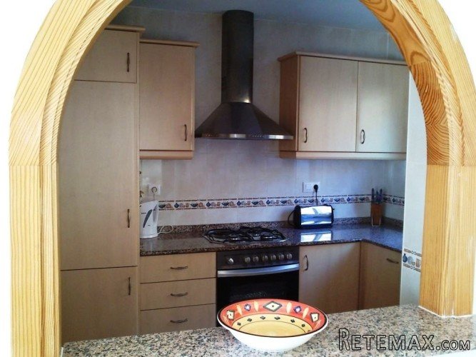 A beautifully presented detached villa boasting spectacular.. - 6