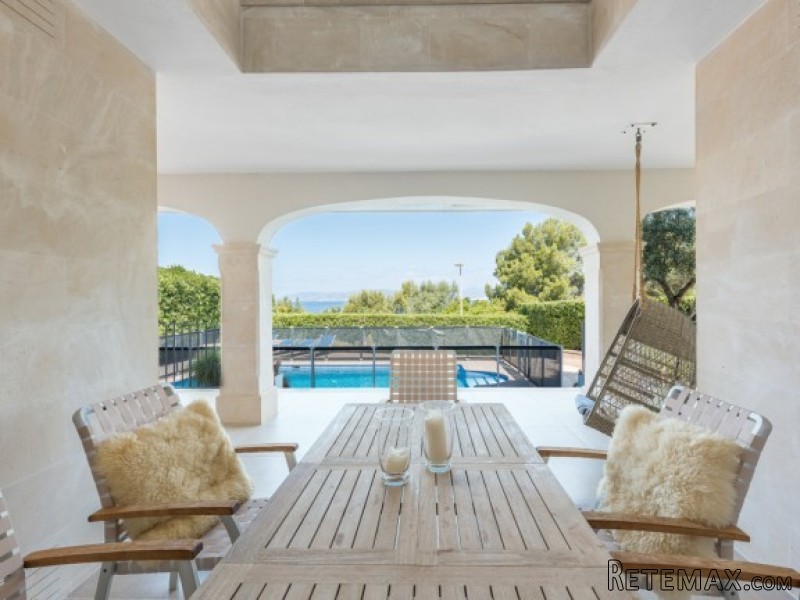 Bright Modern First Sea Line Villa - 2