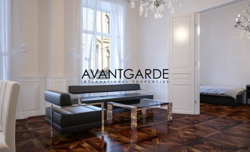 Luxurious apartment in grand..