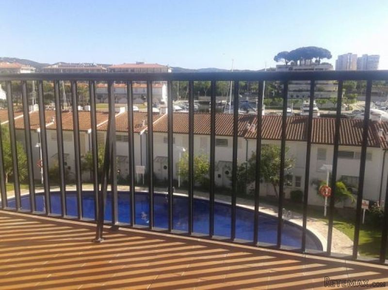Beautiful Duplex With 3 Bedrooms Only.. - 2