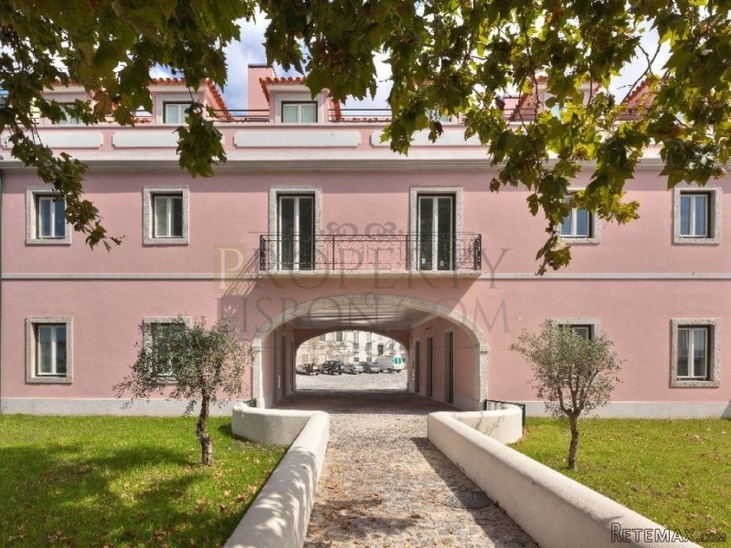 Restelo Luxury Garden character homes - 2