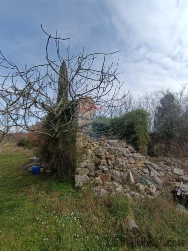 Rovinj, poljoprivredno zemljište s upisanom poljskom kućicom - 3