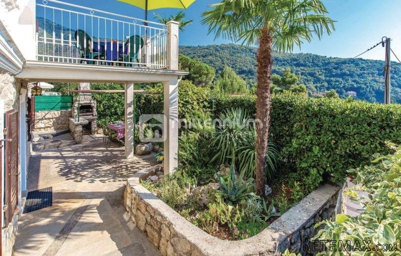 Mošćenička Draga, prekrasna kamena kuća s 2 stana i garažom - 5