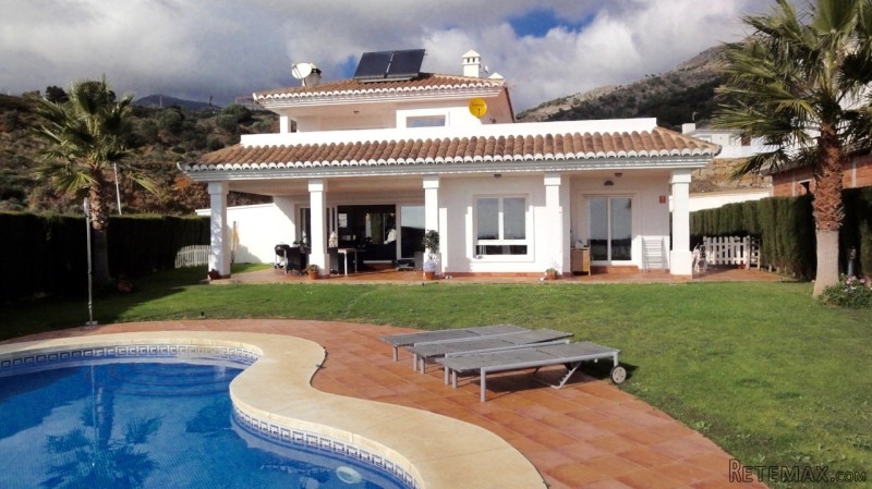 VILLA FOR SALE IN BENALMADENA - 2