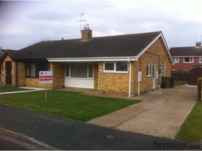 Semi detached house for sale