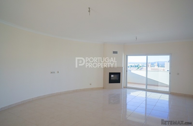 2 Bed ground floor corner apartment - 2