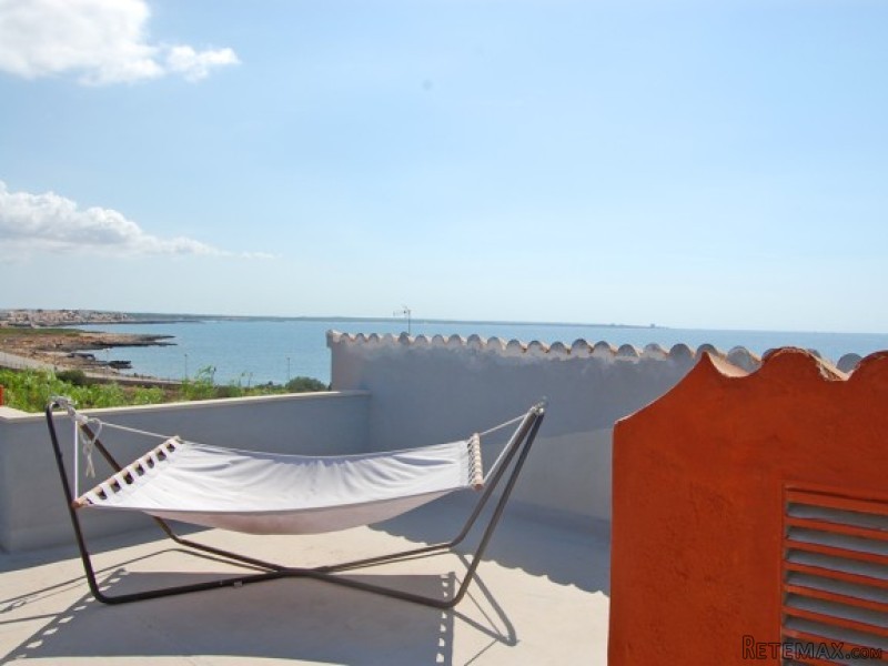 Lovely Family Home In S'estanyol