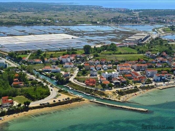 Prodaja atraktivnog zemljišta u Ninu – Grbe, 840 m², 800 m o