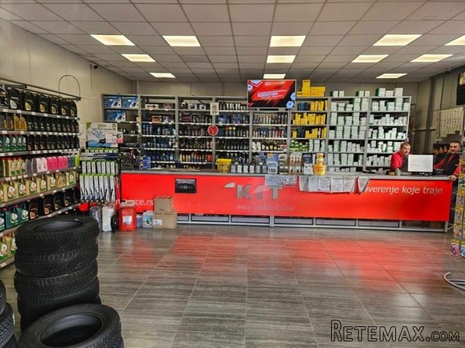 Izdaje se lokal na bulevaru u Sremskoj Mitrovici - 2