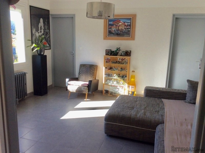 3 Bedroom Villa For Sale With Garden.. - 2