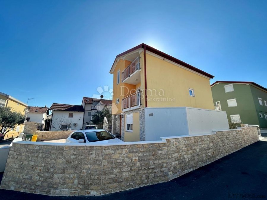 BILICE (ŠIBENIK) –APARTMANSKA KUĆA 100 M OD MORA - 3