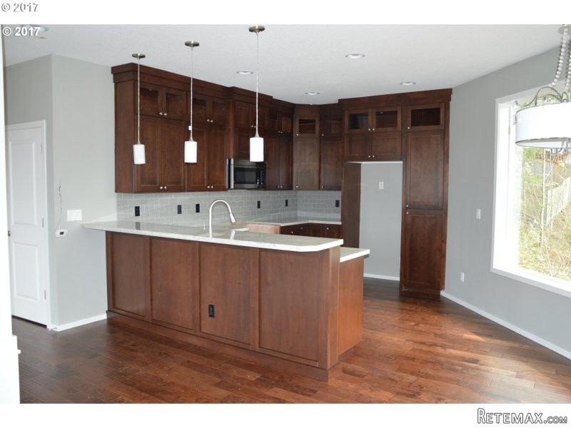 1955 34TH ST, Washougal, Washington WA..