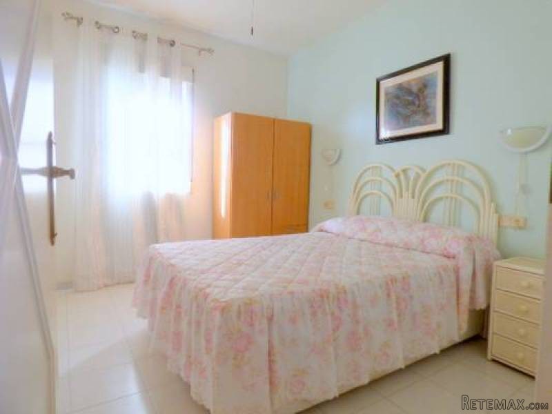 3 Bedroom 1 Bathroom Townhouse In.. - 2