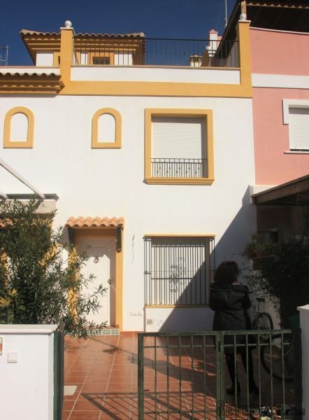 5 Bedrooms - Duplex - Almeria - For Sale