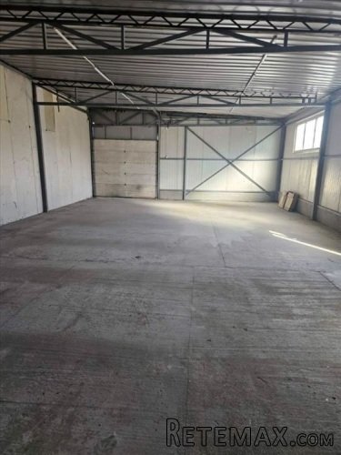 Izdaje se lokal na bulevaru u Sremskoj Mitrovici - 7
