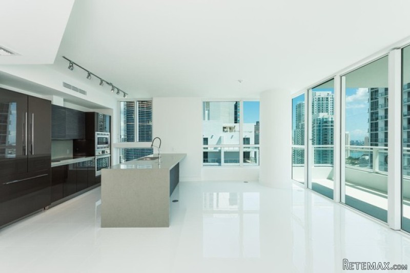 3 bedroom Flat For Sale: 1080 Brickell..