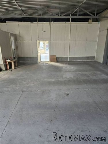 Izdaje se lokal na bulevaru u Sremskoj Mitrovici - 10