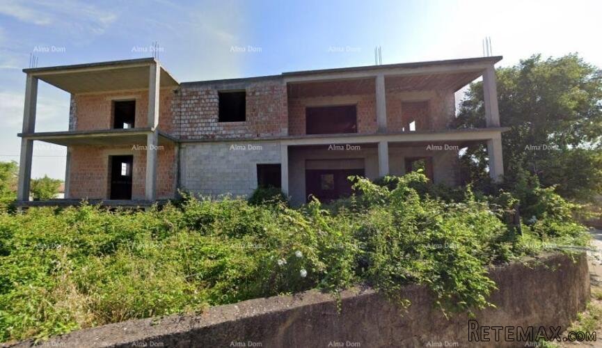 Prodaja nedovršenog poslovnog objekta – Krnica, 744 m²