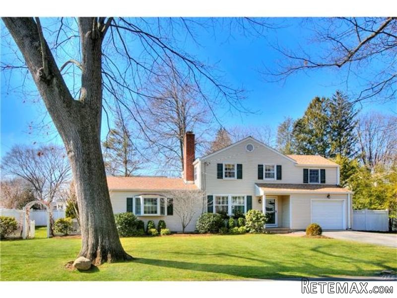 4 bedroom House For Sale: 12 MILES..
