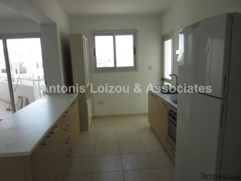 2 bedroom apartment in Pano Paphos - 2