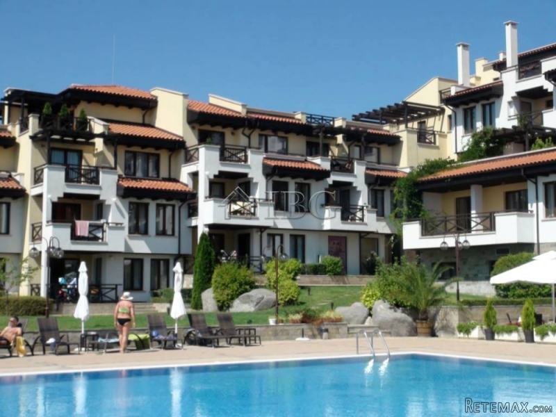 Apartment with 3 bedrooms, 2 bathrooms..