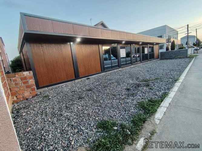 Izdaje se ekskluzivan objekat od 140m2 na top lokaciji - 3
