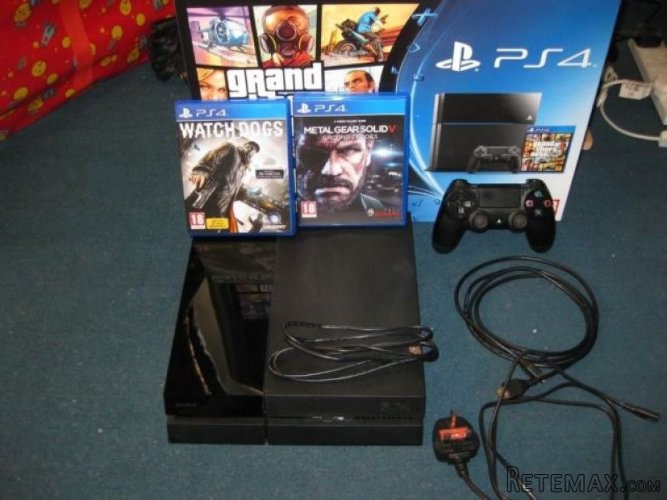 Sony PlayStation 4 (Jet Black) 500GB