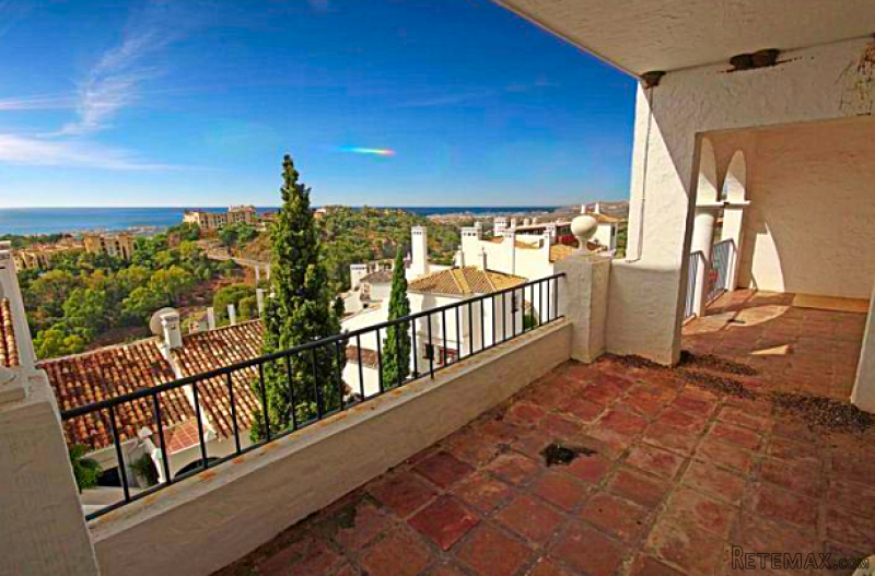 3 bedroom town house for sale