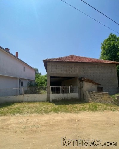Prodajem seosko domacinstvo sa okolnim placem - 6