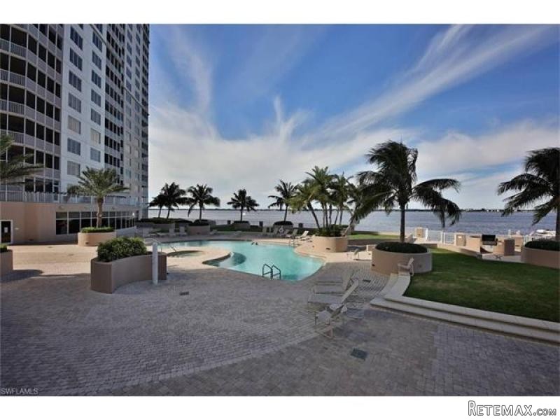 3 bedroom Condominium For Sale: Fort.. - 2
