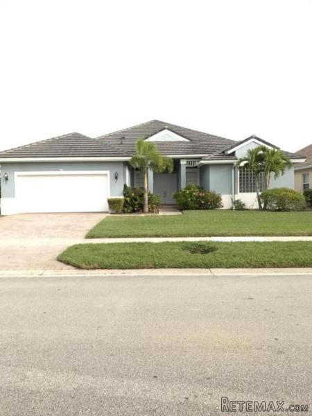 120 Nw Madison Ct, Port Saint Lucie, FL..