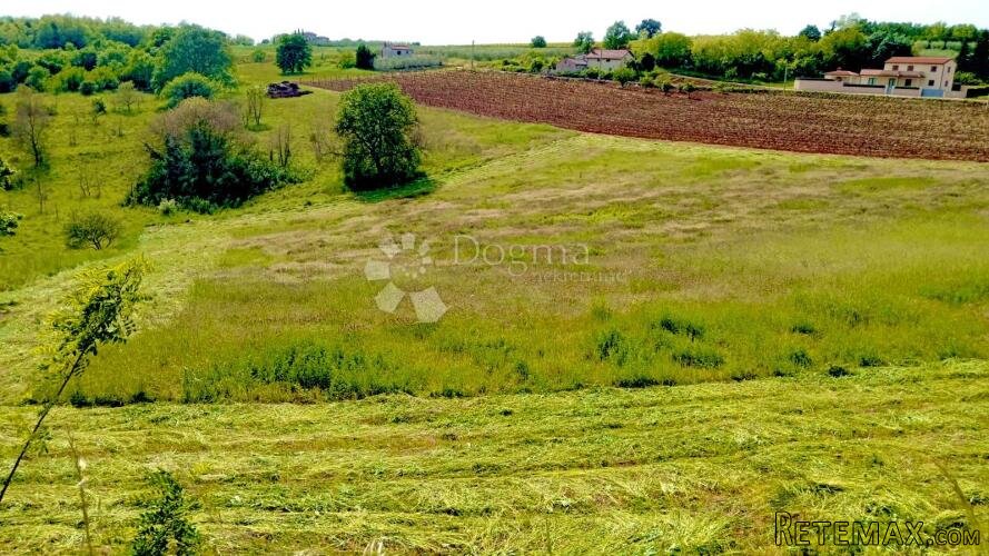 Građevinsko-poljoprivredno zemljište Vižinada