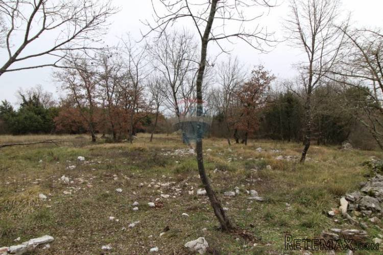 Građevinsko zemljište u Stranićima - 2