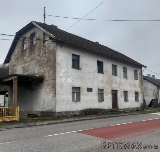 Kuća za adaptaciju u Drežnici sa 8 stanova - 2